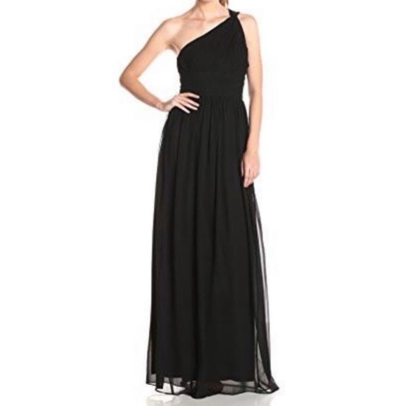 Donna Morgan Chiffon Gown - Picture 2 of 8